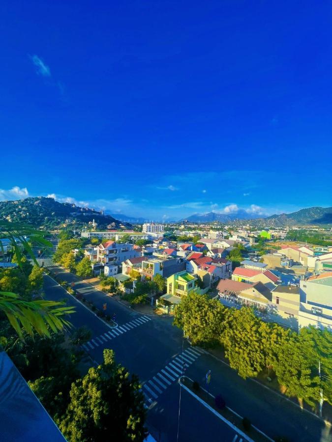 潘郎 KháCh SạN Sunrise Ninh ThuạN酒店 外观 照片